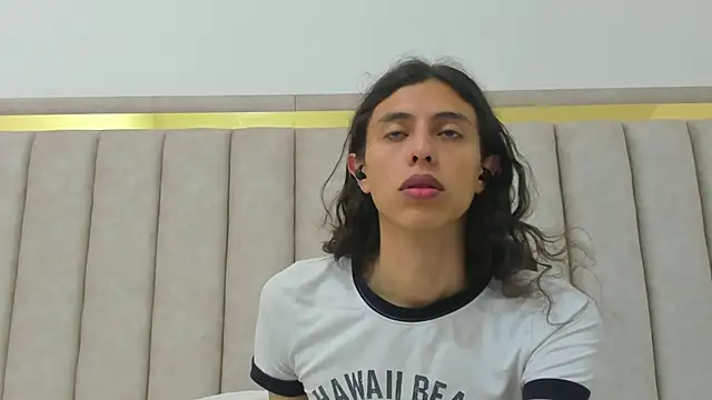 FreyaMoller online show from March 28, 7:15 pm