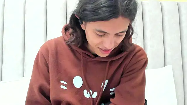 FreyaMoller online show from March 7, 6:57 pm