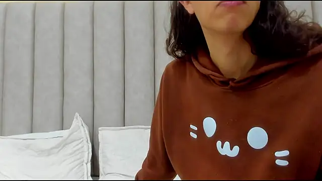 FreyaMoller online show from December 20, 2:42 pm