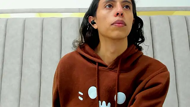 FreyaMoller online show from February 25, 7:03 pm