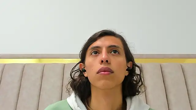 FreyaMoller online show from March 13, 6:13 pm