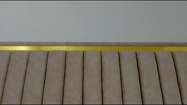 FreyaMoller online show from December 5, 1:53 pm