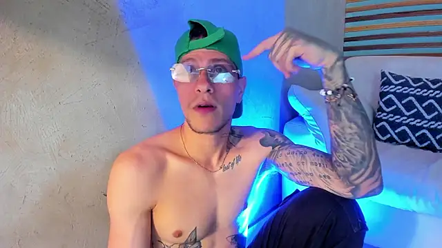 french sexx online show from February 17, 7:11 pm