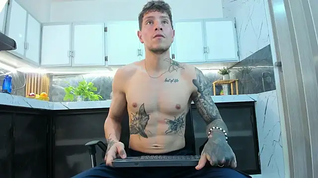 french sexx online show from May 16, 7:13 pm