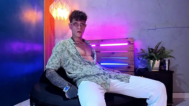 french sexx online show from January 7, 7:08 pm