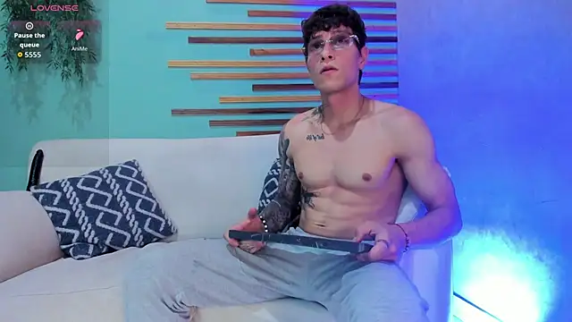 french sexx online show from November 26, 7:36 pm