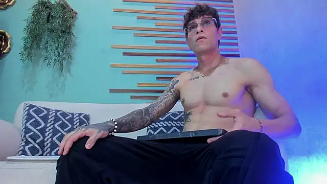 french sexx online show from November 25, 7:25 pm