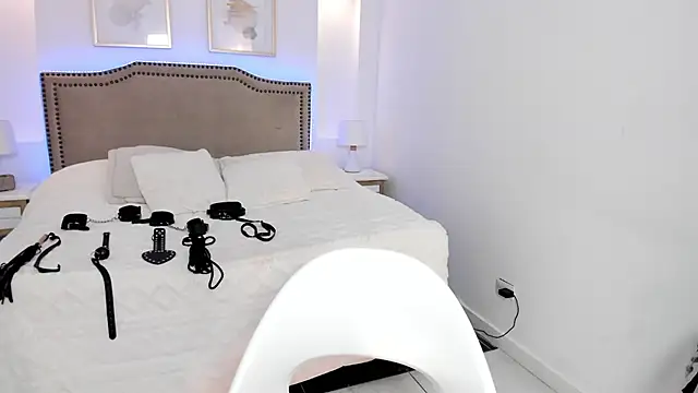 RACHEL EV online show from March 14, 6:19 am