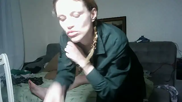 AlfaAngela online show from October 8, 6:30 pm