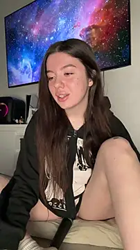 Kimi Ass online show from May 4, 9:45 am