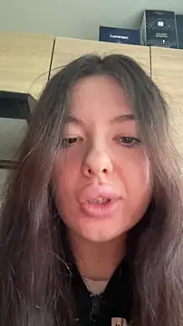 Kimi Ass online show from April 7, 11:01 am