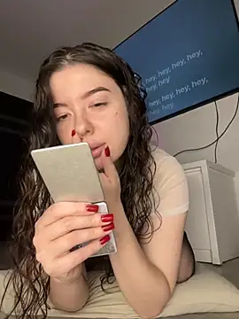 Kimi Ass online show from October 5, 2:30 pm