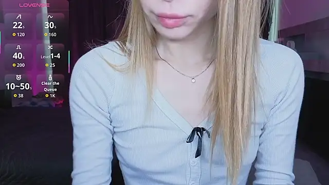 Elis Fox online show from March 7, 11:05 am