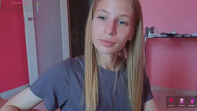 Elis Fox online show from July 15, 6:53 am