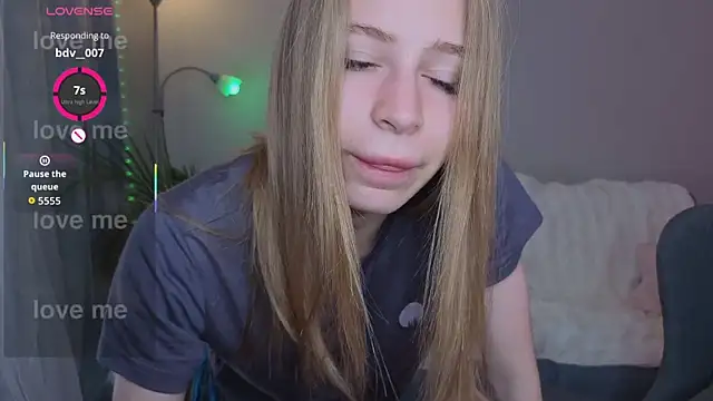 Elis Fox online show from May 8, 10:08 am