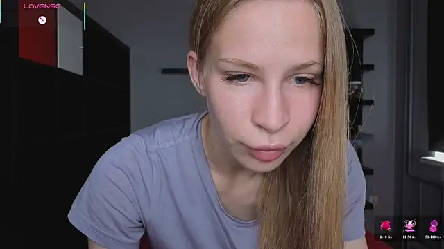 Elis Fox online show from June 19, 8:09 am