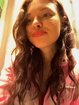 Snapshot of Times__Square chatting on February 3, 8:24 am Times Square online show from February 3, 8:24 am