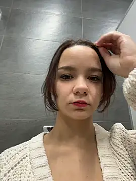 Snapshot of Times__Square chatting on December 14, 3:13 am Times Square online show from December 14, 3:13 am