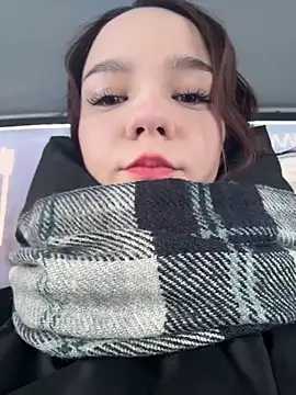 Snapshot of Times__Square chatting on December 4, 2:32 am Times Square online show from December 4, 2:32 am