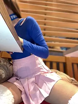 Snapshot of Times__Square chatting on January 11, 5:10 am Times Square online show from January 11, 5:10 am