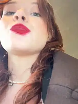 Snapshot of Times__Square chatting on March 1, 10:13 am Times Square online show from March 1, 10:13 am