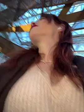 Snapshot of Times__Square chatting on February 28, 5:15 am Times Square online show from February 28, 5:15 am