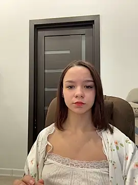 Snapshot of Times__Square chatting on December 19, 9:55 am Times Square online show from December 19, 9:55 am