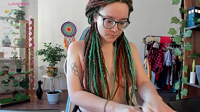 alisahug online show from February 21, 10:39 am