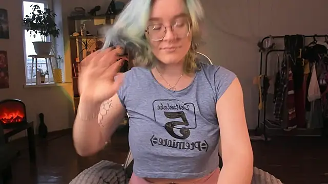 alisahug online show from September 30, 12:22 pm