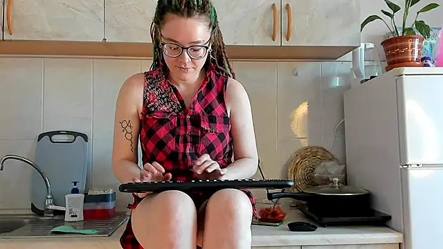 alisahug online show from February 21, 7:34 am