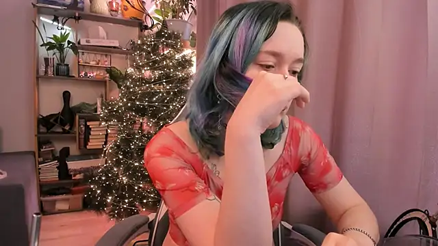 alisahug online show from December 19, 7:33 am