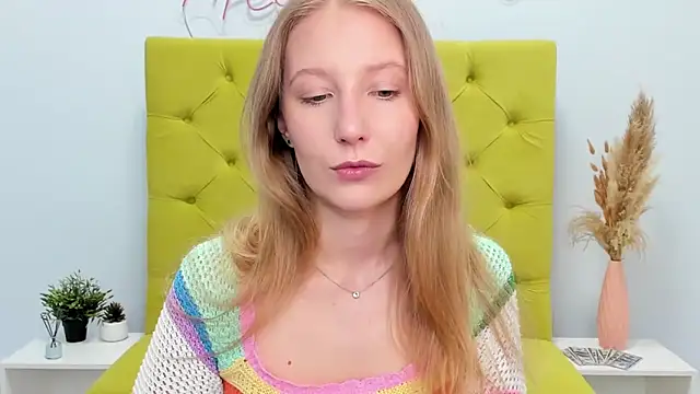 LolaWilsons online show from May 5, 6:27 am