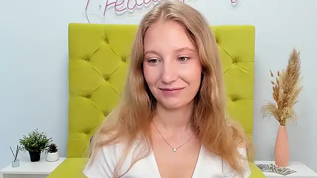 LolaWilsons online show from May 15, 6:22 am
