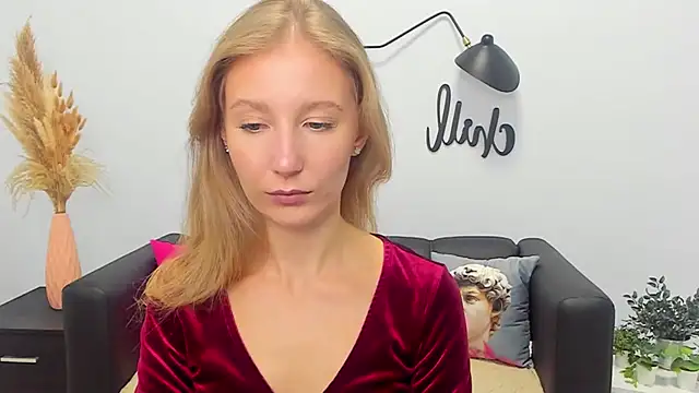 LolaWilsons online show from September 29, 9:16 am