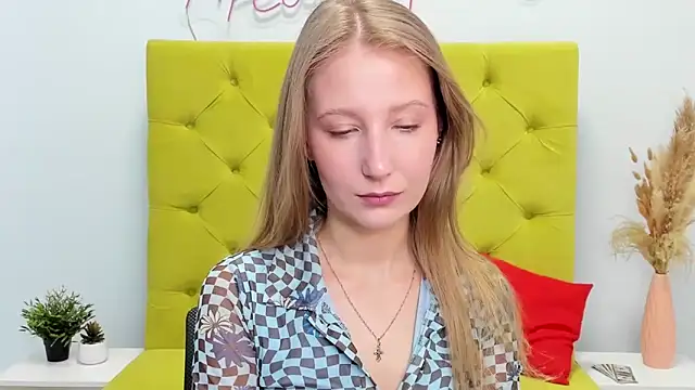 LolaWilsons online show from March 10, 8:51 am