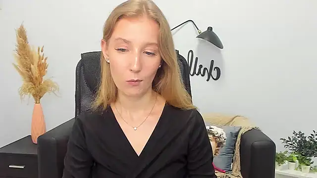 LolaWilsons online show from March 6, 12:09 pm