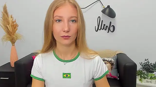 LolaWilsons online show from September 20, 8:41 am