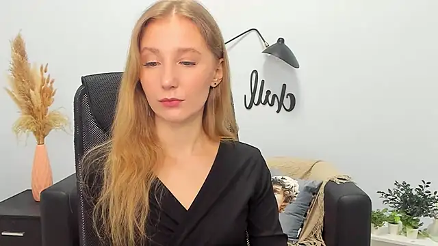 LolaWilsons online show from February 27, 12:23 pm