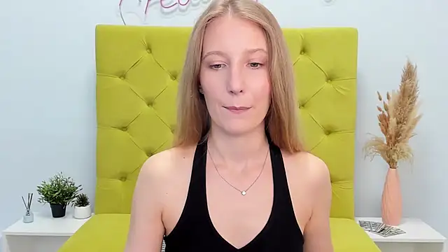 LolaWilsons online show from May 22, 6:55 am
