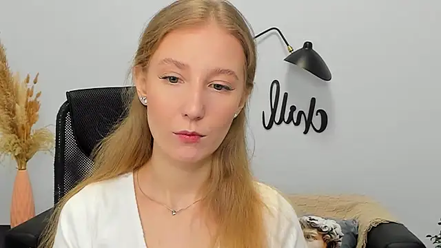 LolaWilsons online show from March 14, 6:21 am