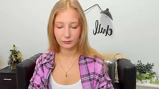 LolaWilsons online show from January 8, 6:19 am