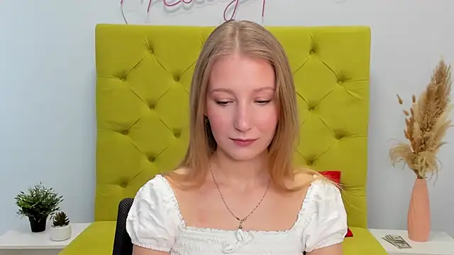 LolaWilsons online show from February 10, 7:18 am