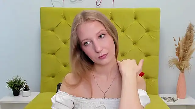 LolaWilsons online show from March 13, 7:13 am