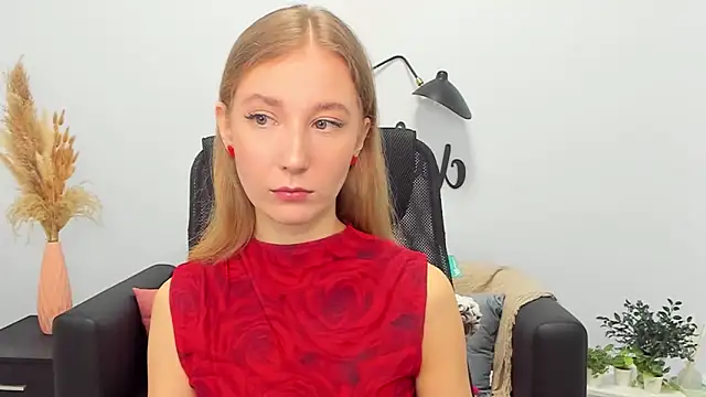 LolaWilsons online show from February 24, 6:16 am