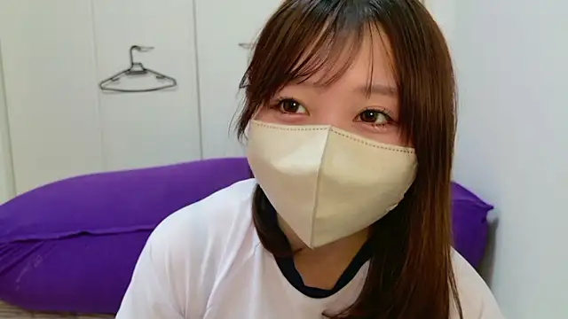 Snapshot of sara-a-jp chatting on May 9, 3:43 am sara-a-jp online show from May 9, 3:43 am
