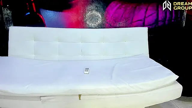 SlimLoves online show from November 19, 9:37 pm