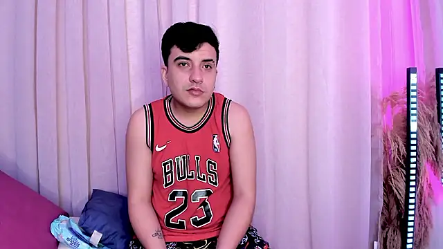 SlimLoves online show from March 1, 5:07 am