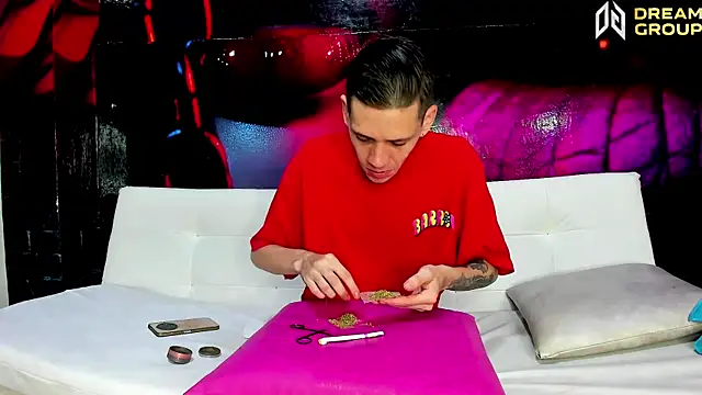 SlimLoves online show from December 14, 10:59 pm