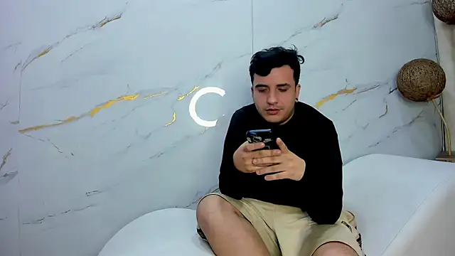 SlimLoves online show from February 16, 7:51 am