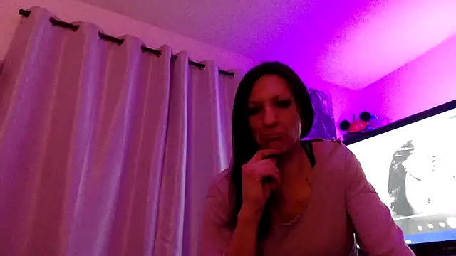 kendra g33 online show from December 21, 9:33 am